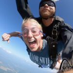 Skydiving from 10.500 ft